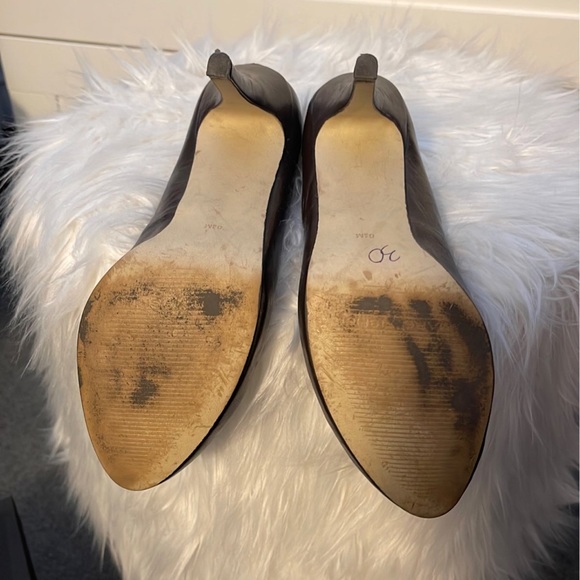 10 Items for $20- Marc Fisher Brown Leather Pumps - Picture 5 of 6